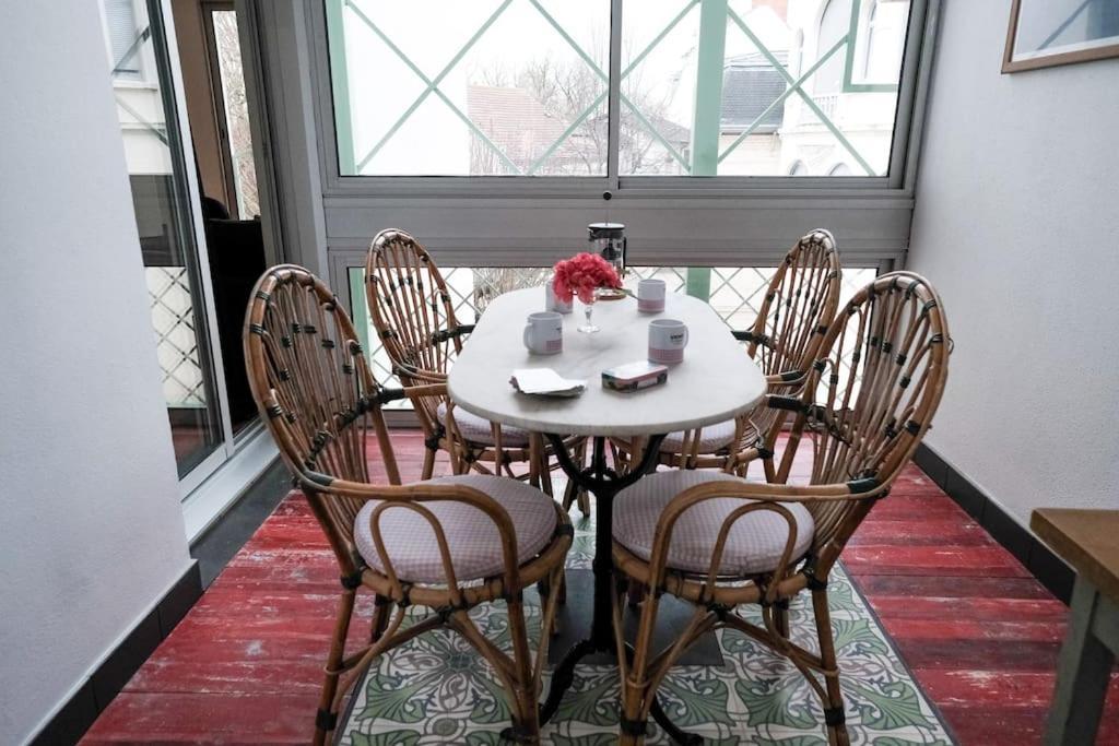 Le Joyau Des Parcs Classe 4 Etoiles Appartement Central Au Calme Avec Terrasse Vichy Luaran gambar